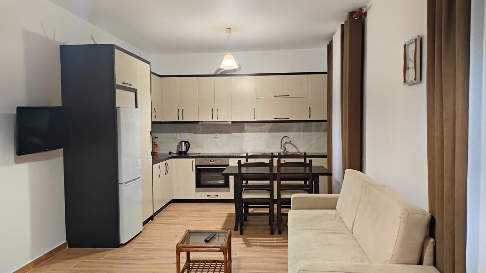 Four Seasons Apartment