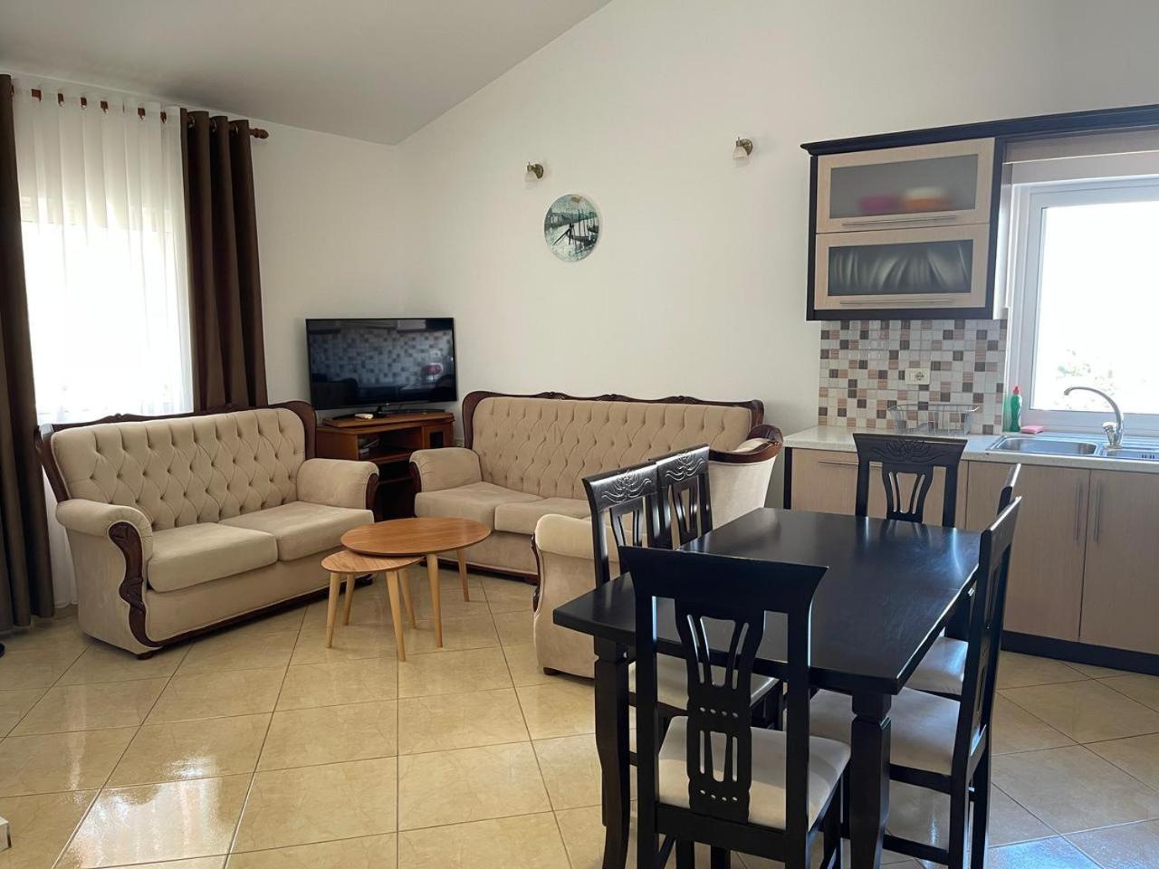 Four Seasons Apartment Ksamil